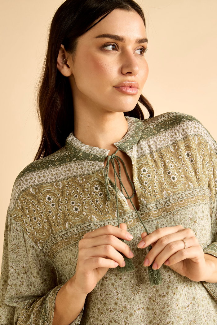 Midi Printed Olive Dress with Wide Sleeves product image 4